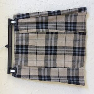 🌻 Hesperus Tan Plaid Schoolgirl Mini Skirt with Front Slit Size Medium